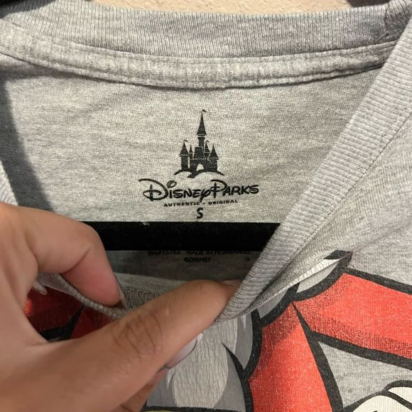 Disney parks Christmas shirt unisex small - Picture 3 of 7